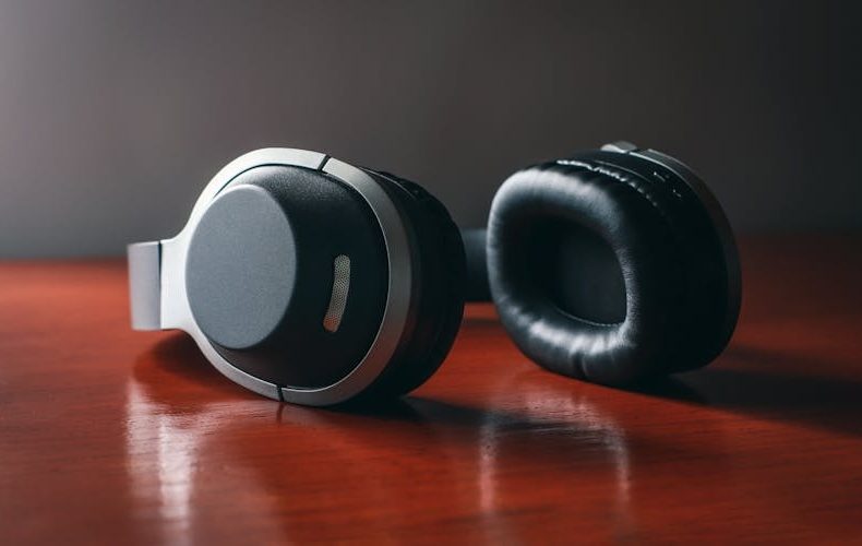 Sony WH 1000XM6 Review: Still the King of Noise Cancelling Headphones?